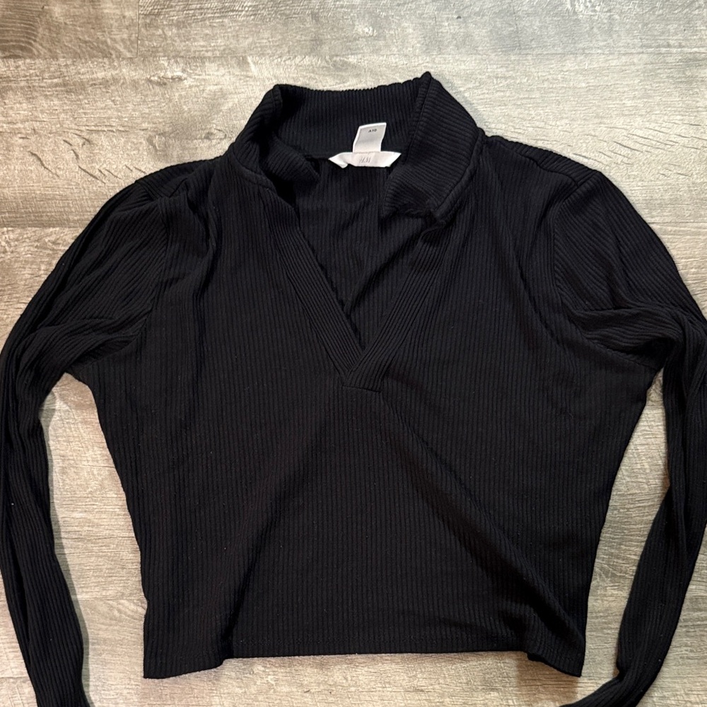 H&M Black Ribbed Crop Top